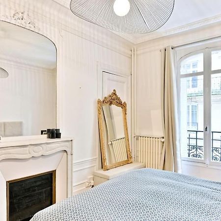 Appartement Haussmannien 17Eme Arrondissement 巴黎 外观 照片