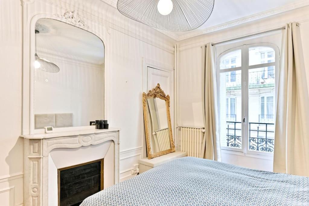 Appartement Haussmannien 17Eme Arrondissement 巴黎 外观 照片