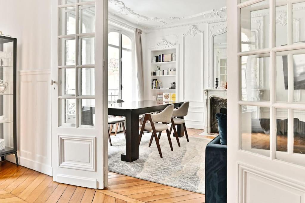 Appartement Haussmannien 17Eme Arrondissement 巴黎 外观 照片