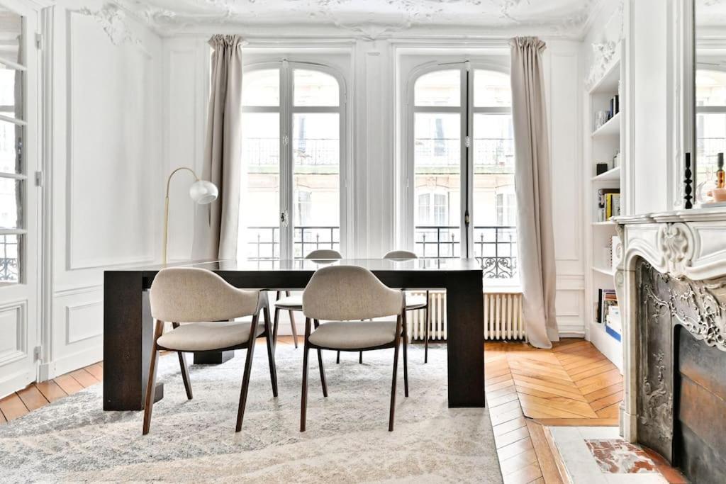 Appartement Haussmannien 17Eme Arrondissement 巴黎 外观 照片